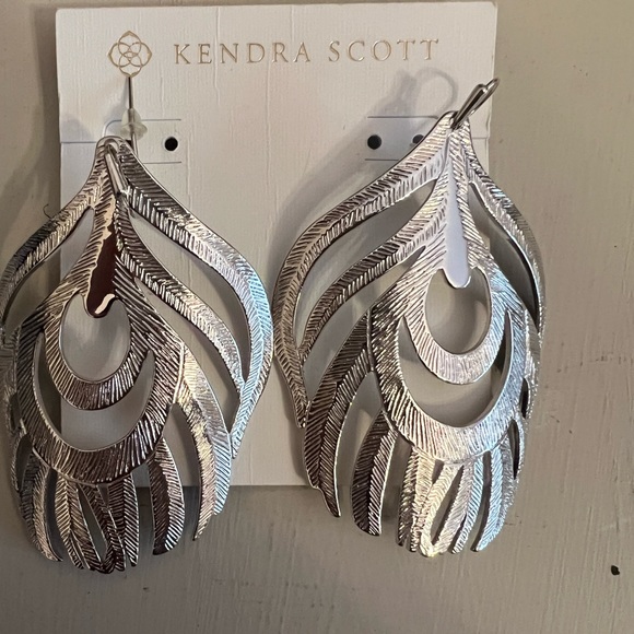 Kendra Scott Jewelry - Kendra Scott statement earrings